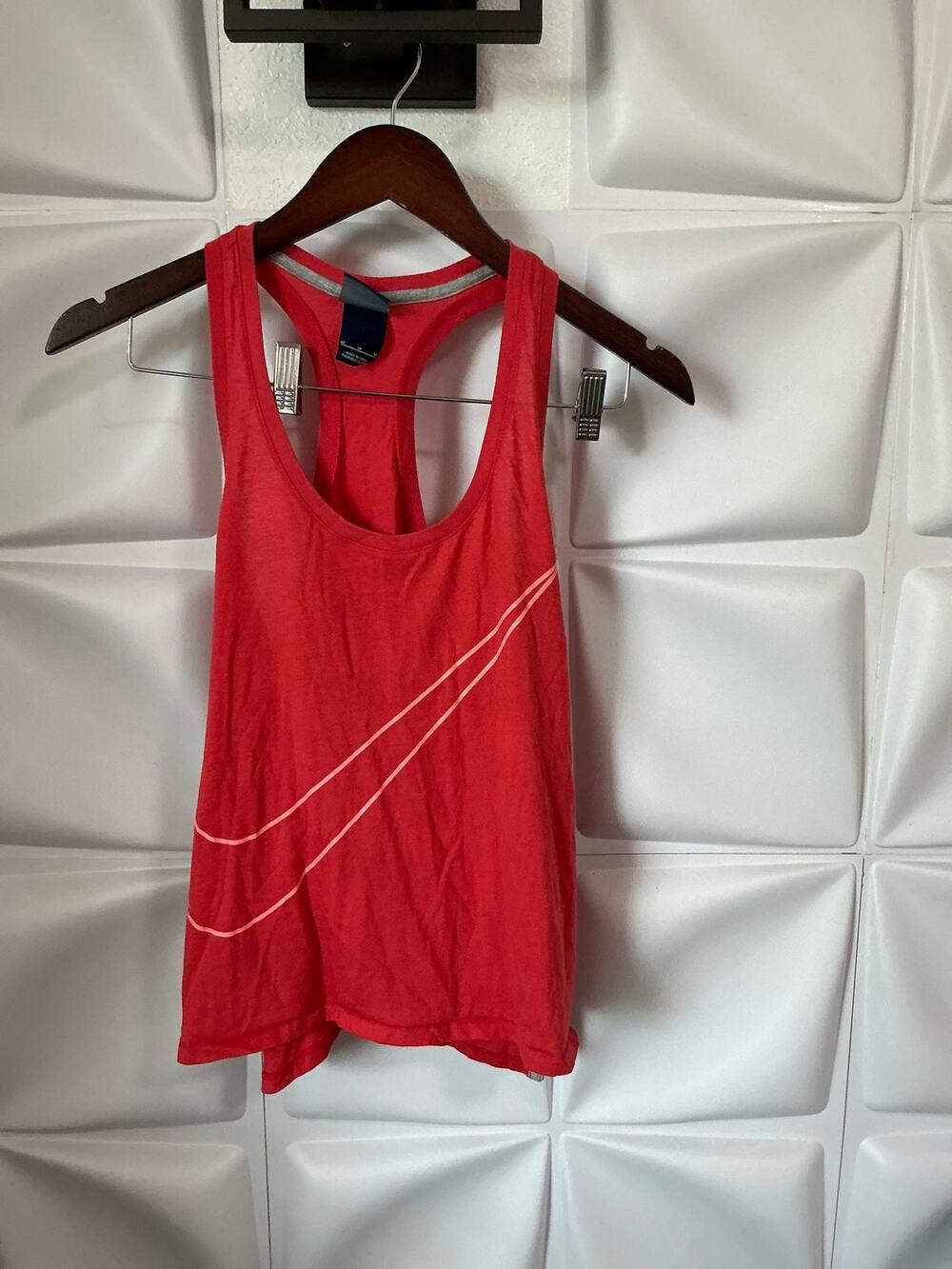 Nike Salmon Red Graphic Sleeveless Racerback Tank Top Women's Size Medium